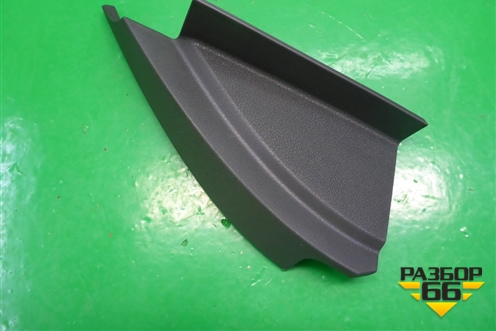 Накладка на торпедо (боковая левая) (3M51R044C61) для Ford C-MAX с 2003-2010г (ЦМакс 1)