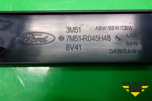 Накладка на торпедо (правая) (7M51R045H48) для Ford C-MAX с 2003-2010г (ЦМакс 1)