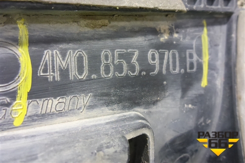 Накладка двери задней правой (4M0853970B) для Audi Q7 c 2015г (Ку 7)