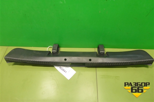 Обшивка багажника на заднюю панель (5JA863485B) для Skoda Rapid с 2013г (Рапид)