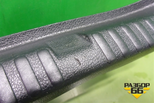 Обшивка багажника на заднюю панель (5JA863485B) для Skoda Rapid с 2013г (Рапид)