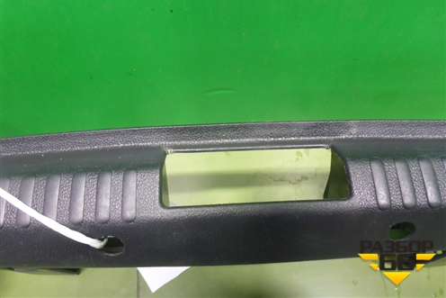 Обшивка багажника на заднюю панель (5JA863485B) для Skoda Rapid с 2013г (Рапид)