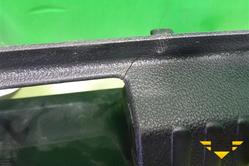 Обшивка багажника на заднюю панель (5JA863485B) для Skoda Rapid с 2013г (Рапид)