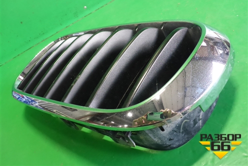 Решетка радиатора левая (7316075) для BMW X5 F15 с 2013г (Х5 Ф15)