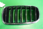 Решетка радиатора левая (7316075) для BMW X5 F15 с 2013г (Х5 Ф15)