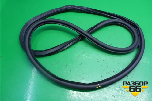 Уплотнитель двери задней левой (575867367K) для Skoda Karoq с 2017г (Карок)