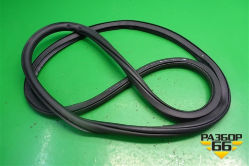 Уплотнитель двери задней левой (575867367K) для Skoda Karoq с 2017г (Карок)