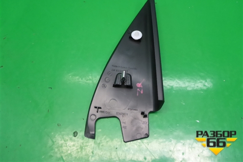 Накладка двери задней правой (уголок) (57A839974) для Skoda Karoq с 2017г (Карок)