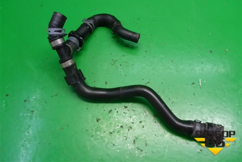 Патрубок системы охлаждения (1.4л DJKA) для Skoda Karoq с 2017г (Карок)