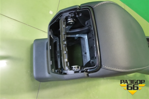 Подлокотник для Skoda Karoq с 2017г (Карок)