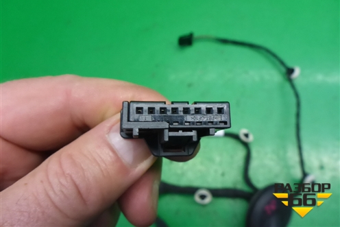 Проводка двери задней правой (57A971694A) для Skoda Karoq с 2017г (Карок)