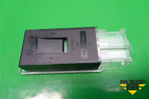 Плафон салонный (5G0947409) для Skoda Karoq с 2017г (Карок)