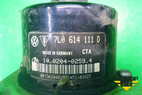 Блок ABS (7L0614111D) для Volkswagen Touareg c 2002-2010г (Туарег)