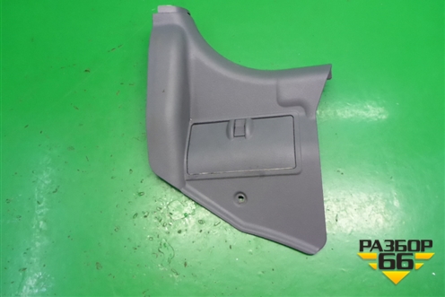 Накладка порога внутренняя переднего левого (передняя часть) (8582325000) для Hyundai Aсcent с 2000г (Акцент)