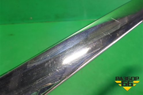 Накладка двери багажника (на накладку под гос. номер верхняя) (7680160130) для Lexus LX-570 с 2015г (ЛХ)