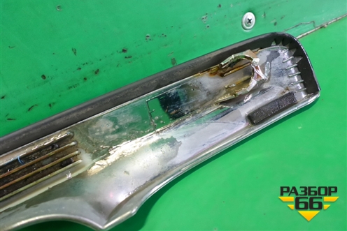 Накладка двери багажника (на накладку под гос. номер верхняя) (7680160130) для Lexus LX-570 с 2015г (ЛХ)