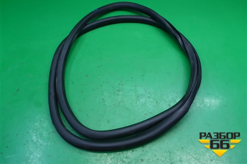 Уплотнитель двери (задней правой на кузов) (5N0867913) для Volkswagen Tiguan с 2011-2016г (Тигуан)