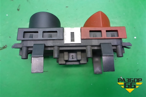 Модуль кнопок (аварийка и центрального замка) (8200407415) для Renault Megane 2 с 2002-2009г (Меган)