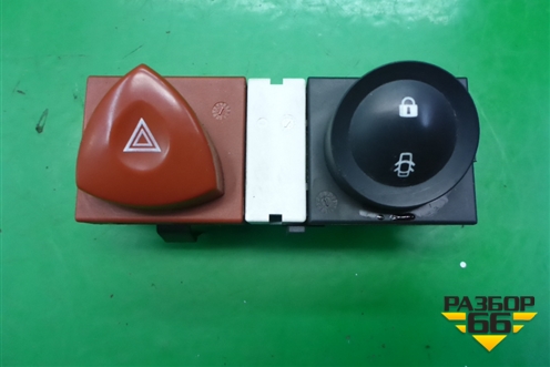 Модуль кнопок (аварийка и центрального замка) (8200407415) для Renault Megane 2 с 2002-2009г (Меган)