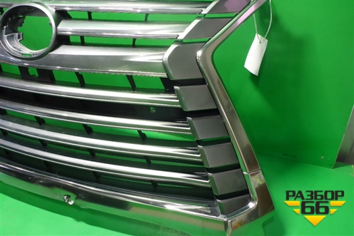 Решетка радиатора (под камеру и парктроник) (5310160570) для Lexus LX-570 с 2015г (ЛХ)