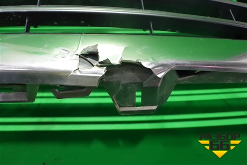 Решетка радиатора (под камеру и парктроник) (5310160570) для Lexus LX-570 с 2015г (ЛХ)