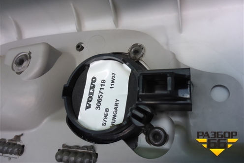 Обшивка двери задней правой под электрику (39812932) для Volvo S40 с 2004-2012г (C40)