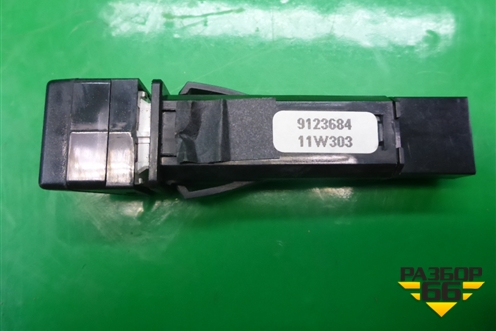 Кнопка аварийной сигнализации (9123684) для Volvo S40 с 2004-2012г (C40)
