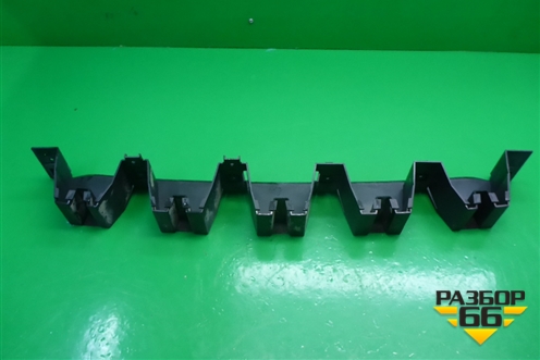 Кронштейн заднего бампера центральный (30744950) для Volvo S40 с 2004-2012г (C40)