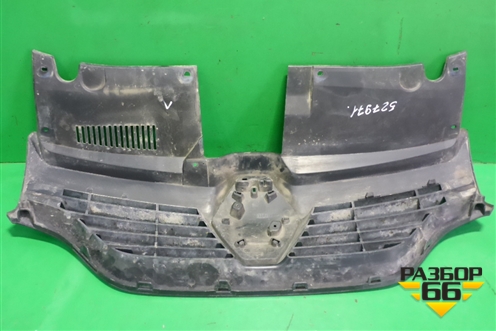 Решетка радиатора (до 2018г) (623107605R) для Renault Logan II с 2012г (Логан)