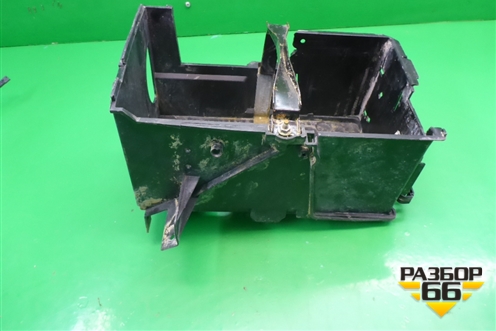 Ящик под аккумулятор (30667941) для Volvo S40 с 2004-2012г (C40)