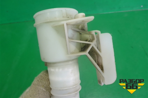 Горловина бачка омывателя лобового стекла (5Q0955449AM) для Skoda Octavia (A7) с 2013г (Октавия)