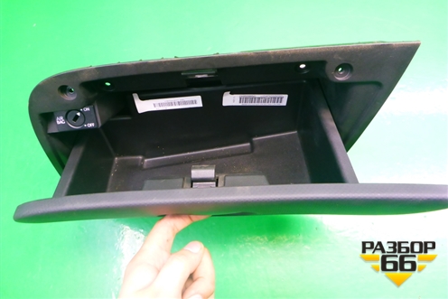 Бардачок (1P1857103A) для Seat Leon с 2005-2013г (Леон)