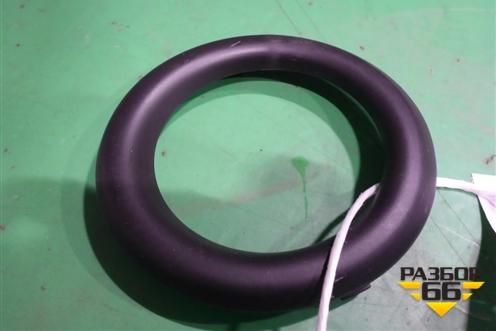 Накладка ПТФ правая (после 2010г новая) (6400C180) для Mitsubishi L 200 c 2006-2015г (Л200)