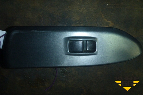 Кнопка стеклоподъёмника (передняя правая) для Mitsubishi Lancer-9  с 2003-2008г (Лансер)