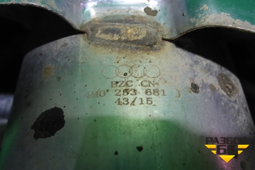 Насадка на глушитель (левая) (4M0253681J) для Audi Q7 c 2015г (Ку 7)