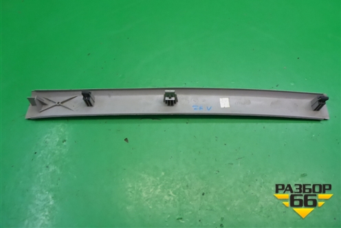 Обшивка стойки задняя верхняя правая (над дверью) для Ford Focus 1 с 1998-2004г (Фокус)