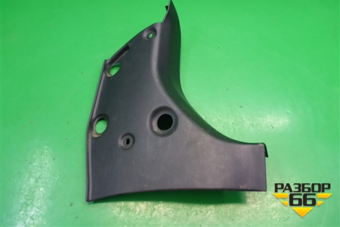 Обшивка багажника на заднюю панель (правая седан) для Ford Focus 1 с 1998-2004г (Фокус)