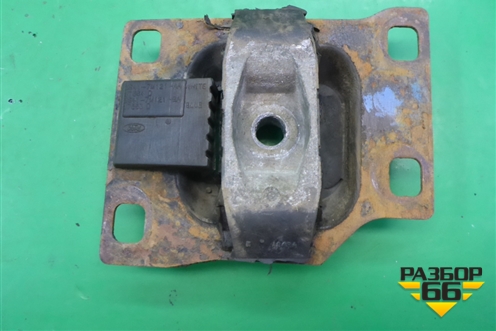 Опора КПП левая (АКПП 2.0л) (3S417M121AA) для Ford Focus 1 с 1998-2004г (Фокус)