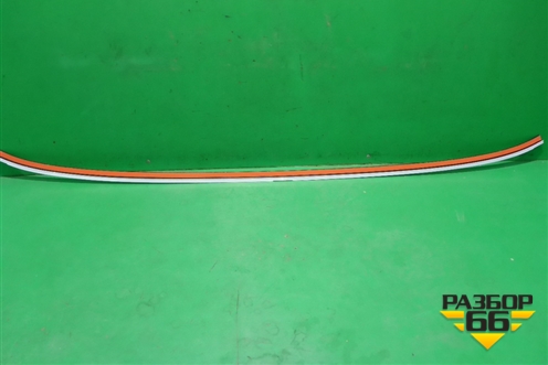 Молдинг лобового стекла нижний (новый) (5615333010) для Toyota Camry V70 с 2017г (Камри)