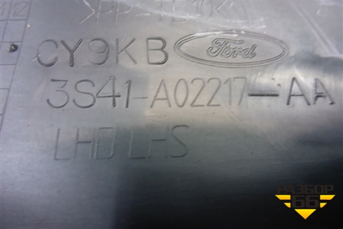 Решетка стеклоочистителей левая (левый руль) (3S41A02217AA) для Ford Focus 1 с 1998-2004г (Фокус)