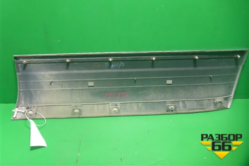 Накладка двери передней левой для Lexus LX-470 с 1998-2007г (ЛХ)