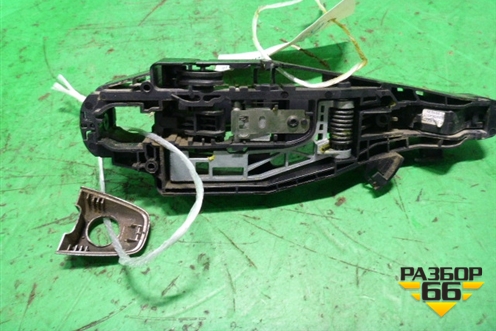 Ручка наружная двери передней левой (9807652980) для Peugeot 301 с 2013г