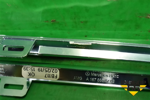 Накладка на решетку радиатора (левая) (A1678854703) для Mercedes Benz GLE-Klass V167 с 2018г (ГЛЕ)