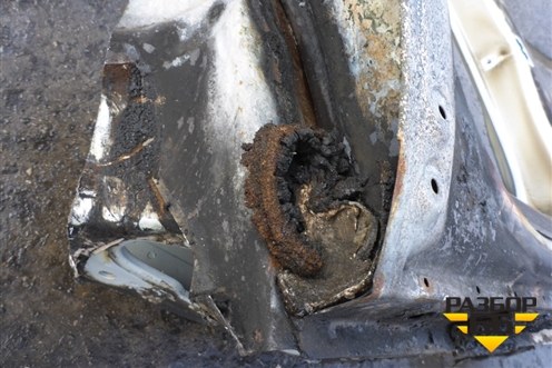 Порог со стойкой правый для Audi Q3 с 2011-2018г (Ку 3)