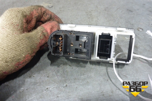 Модуль кнопок (управления подвеской) (200003207) для Kia Sorento I с 2002-2011г (Соренто 1)