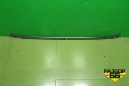 Молдинг лобового стекла нижний (новый) (5615333010) для Toyota Camry V70 с 2017г (Камри)