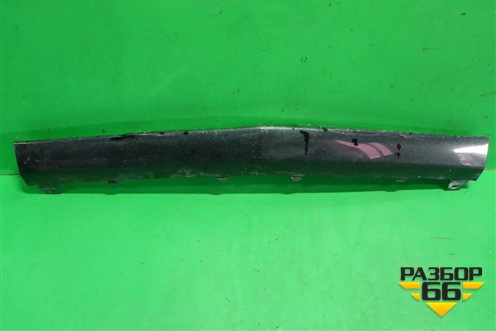 Накладка переднего бампера центральная (крашеная) (A2058851574) для Mercedes Benz C-Klass W205 с 2014г (Ц)