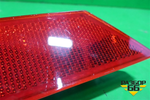 Отражатель в дверь багажника (после 2018г левый на накладку) (92405D3510) для Hyundai Tucson с 2015-2022г (Туксон)