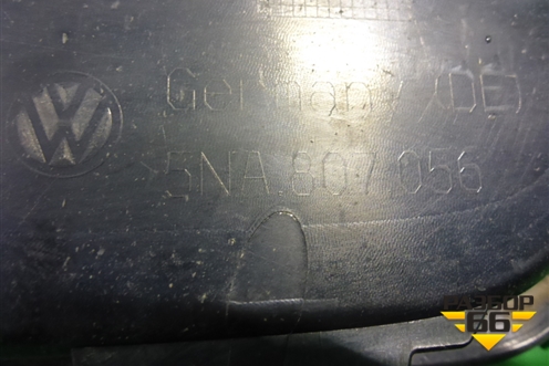 Накладка заднего бампера правая (5NA807056) для Volkswagen Tiguan с 2016г (Тигуан)