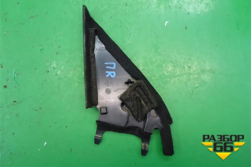 Накладка двери передней правой уголок для Nissan Primera (P12E) с 2001-2008г (Примера)